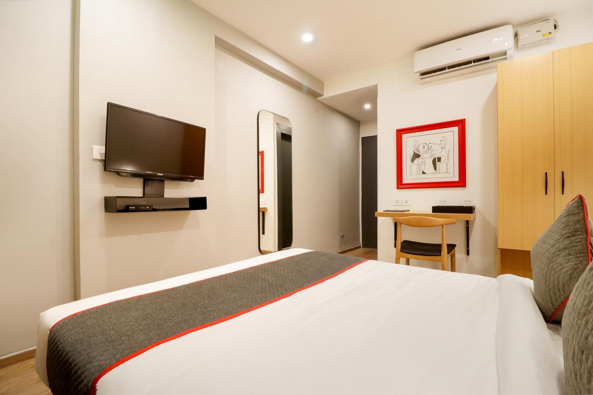 Super Townhouse The Landmark Indore Ngoại thất bức ảnh