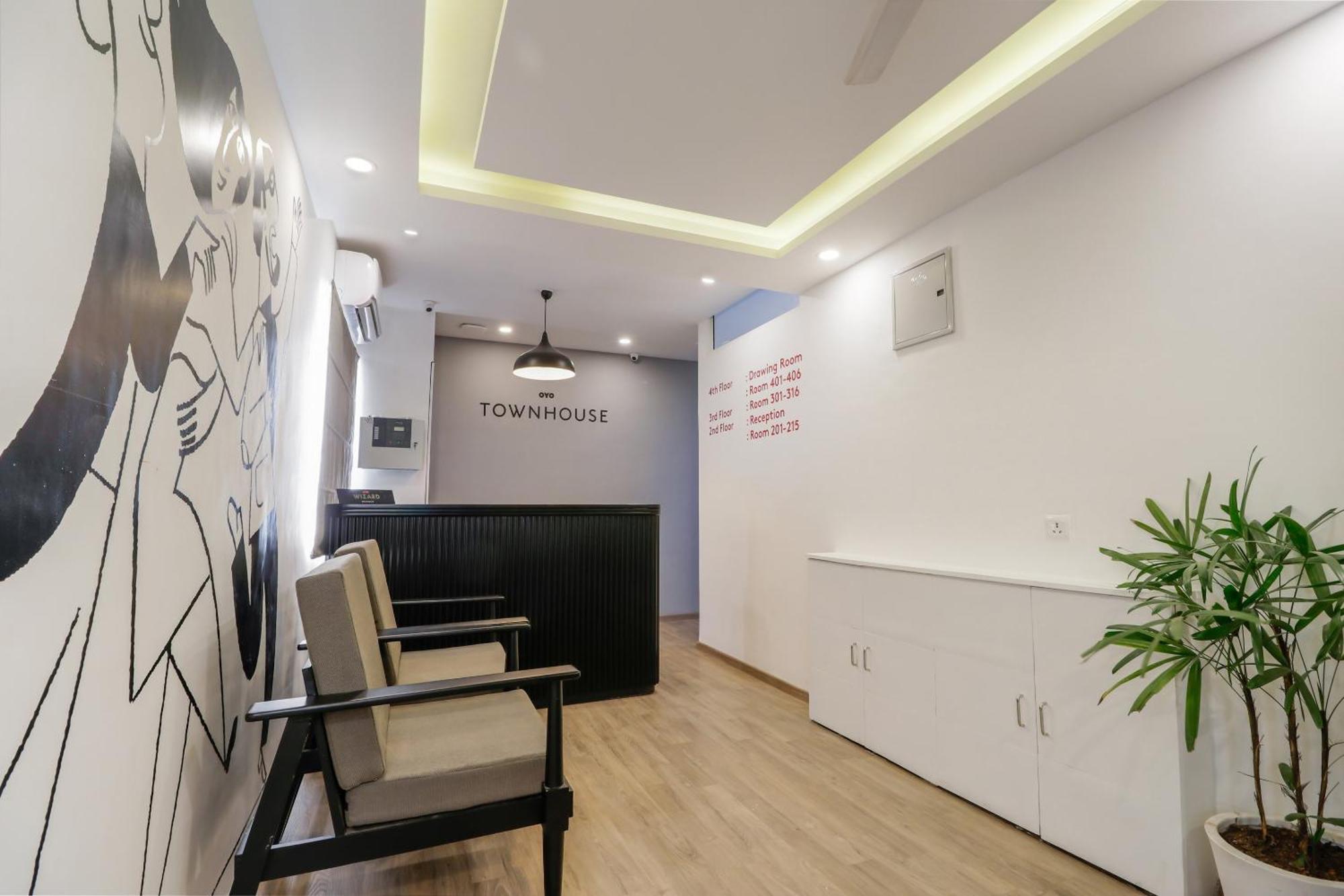 Super Townhouse The Landmark Indore Ngoại thất bức ảnh