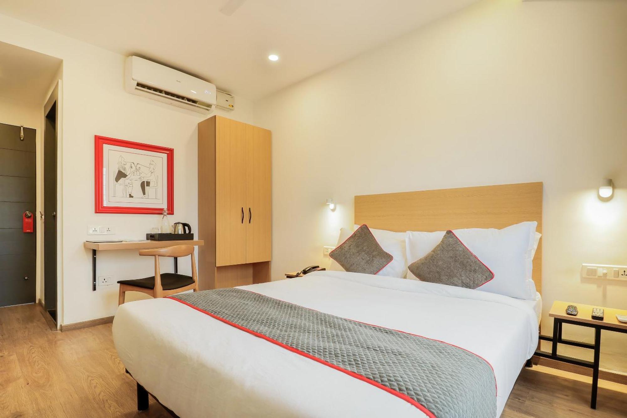 Super Townhouse The Landmark Indore Ngoại thất bức ảnh